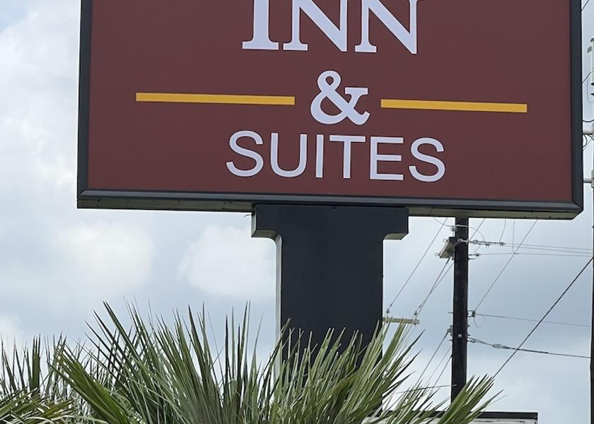 Texas Hebbronville Facade