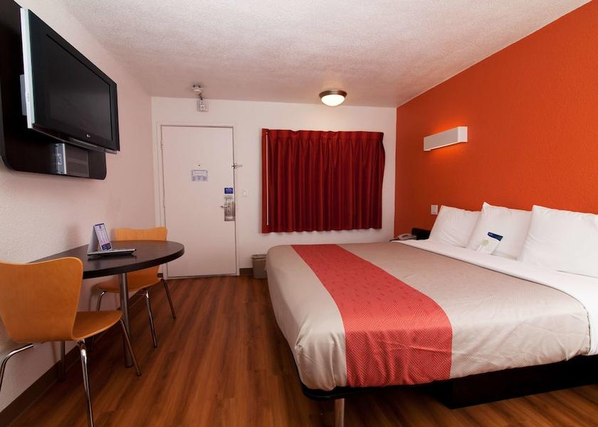 Washington Bremerton Room