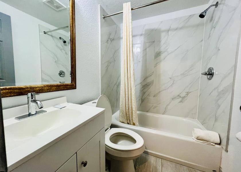 Ohio Dayton Bathroom