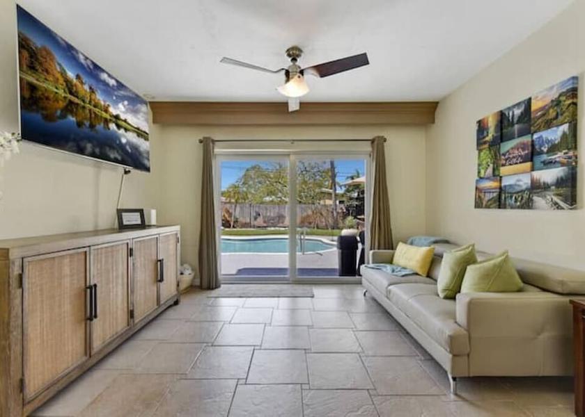 Florida Wilton Manors Room