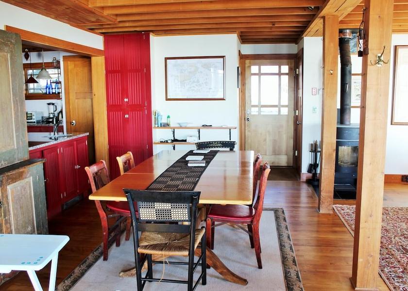 Connecticut Stonington Dining Area