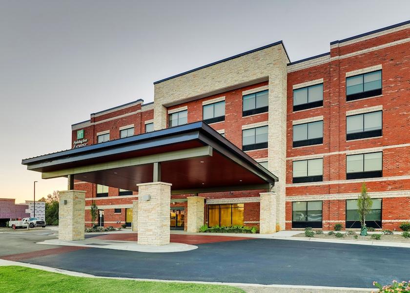 North Carolina Holly Springs Exterior Detail