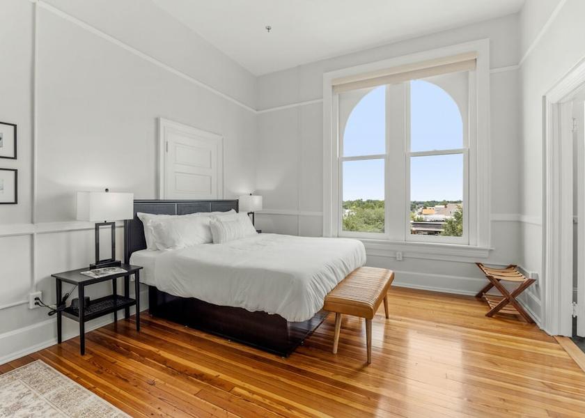 Georgia Valdosta Room