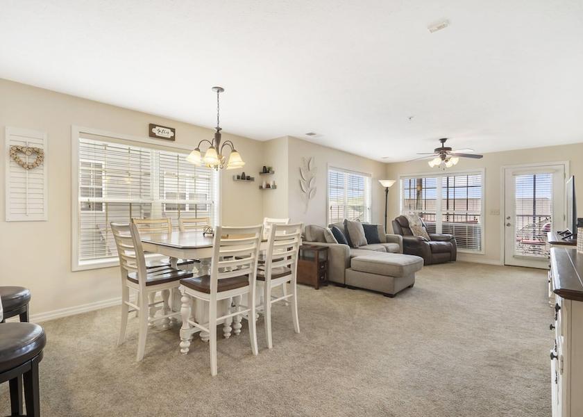 Missouri Branson West Room