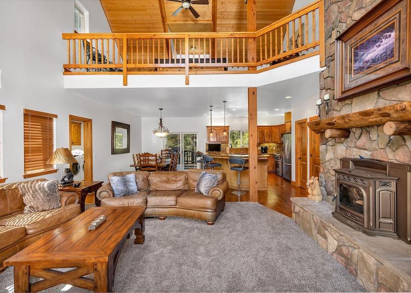 California Shaver Lake Living Area