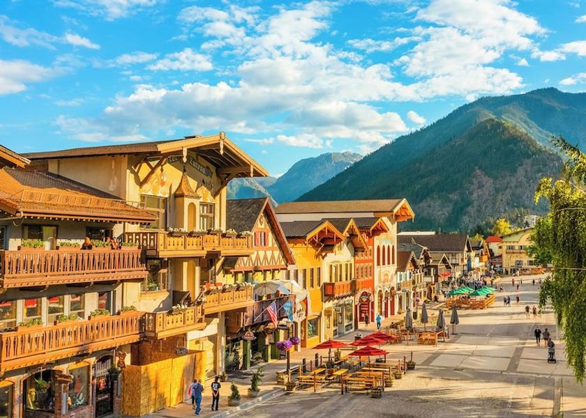 Washington Leavenworth Exterior Detail