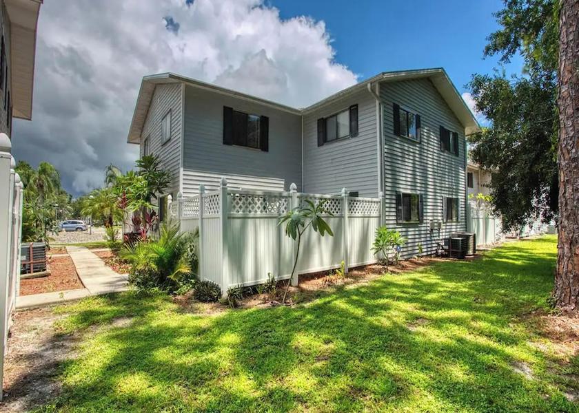 Florida Fort Myers Exterior Detail
