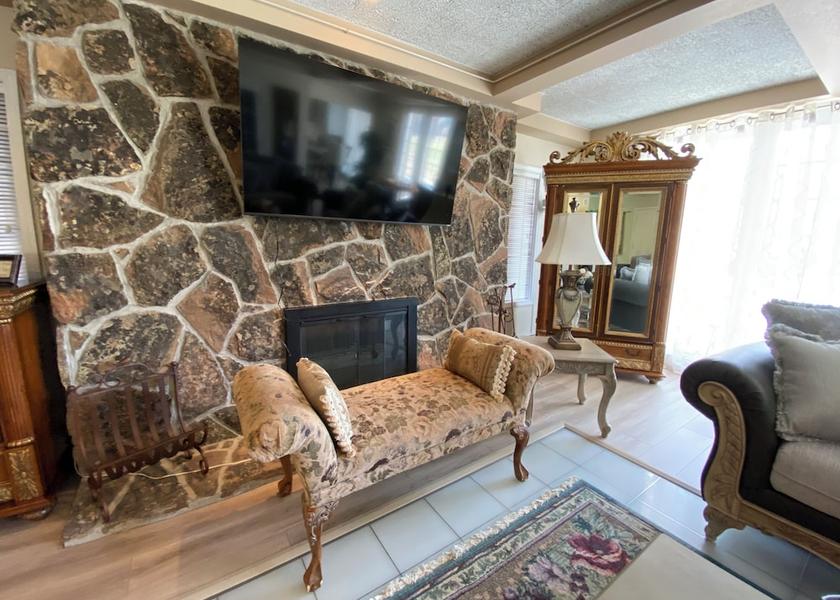 Montana Butte Living Area