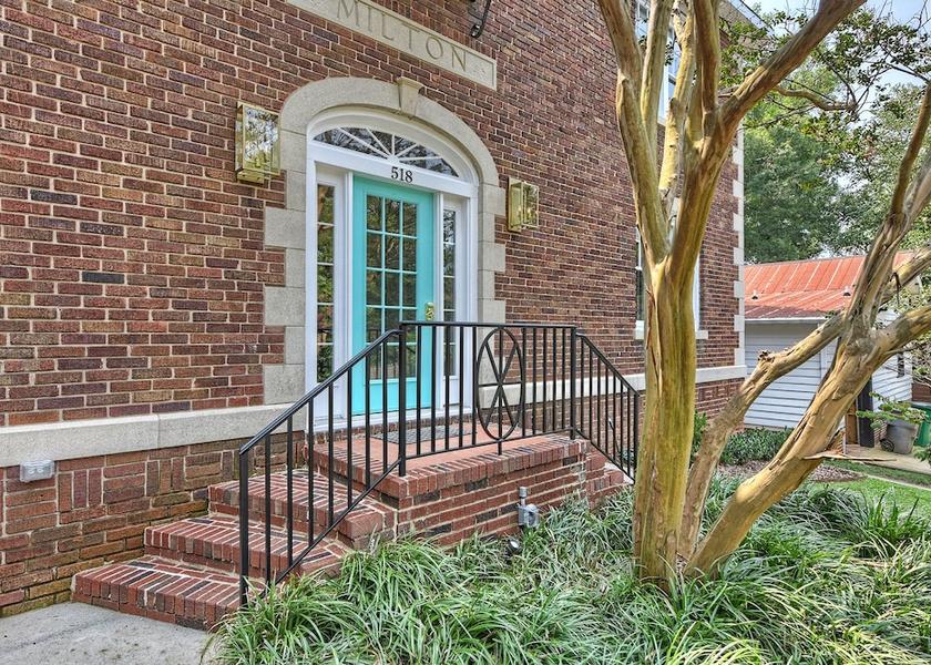 Michigan Charlotte Exterior Detail