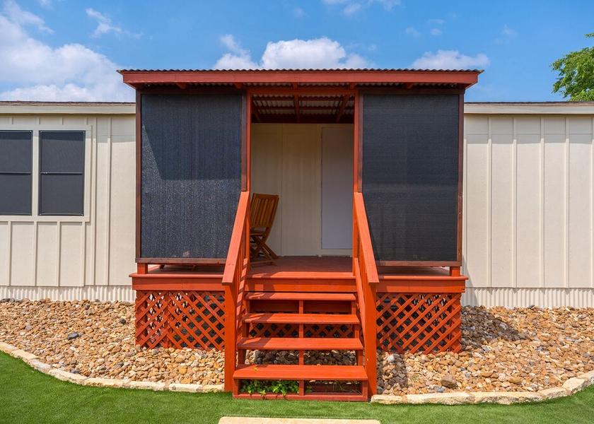 Texas Comfort Exterior Detail