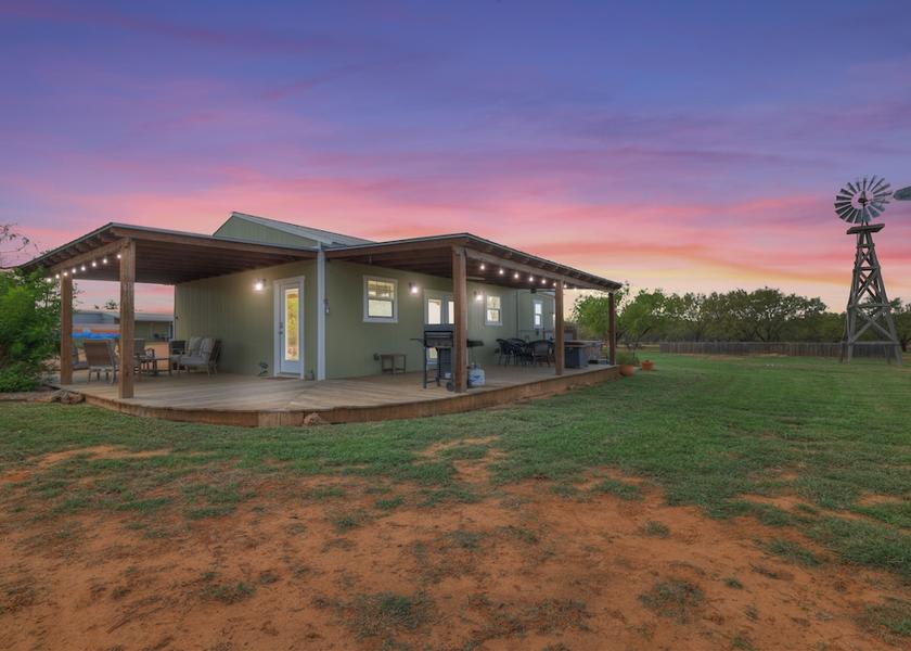 Virginia Fredericksburg Exterior Detail