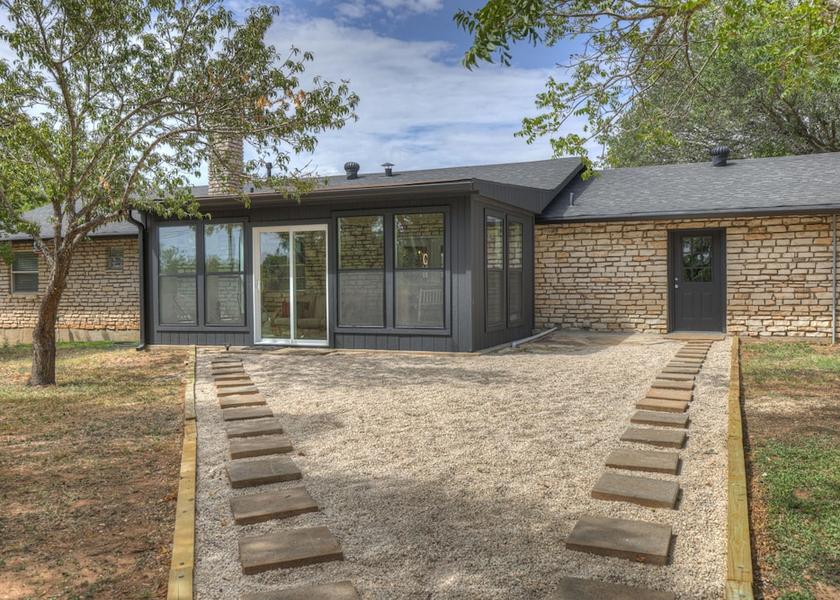 Virginia Fredericksburg Exterior Detail