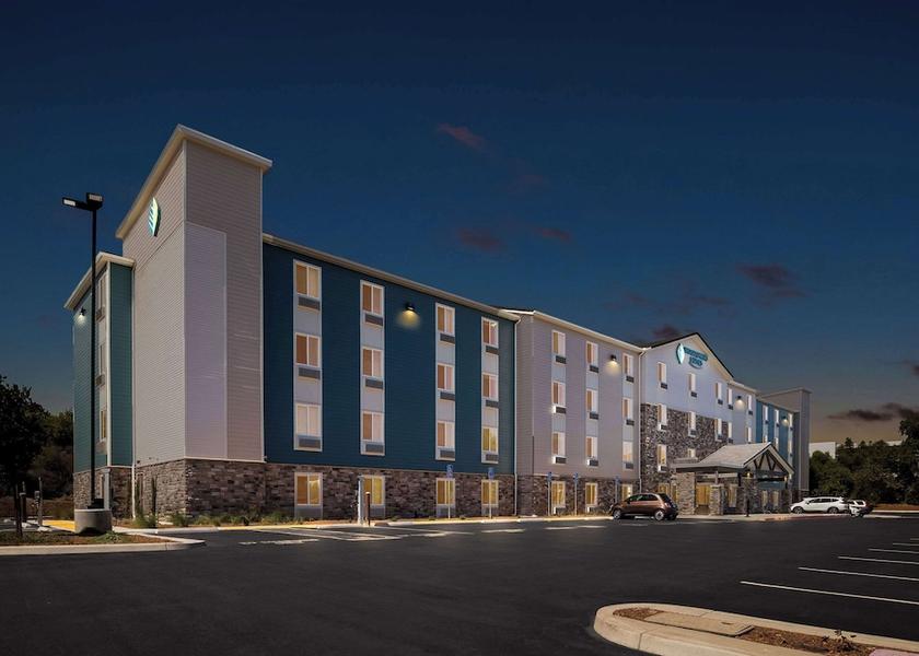 California Corona Exterior Detail