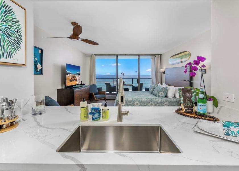 Hawaii Lahaina Kitchen