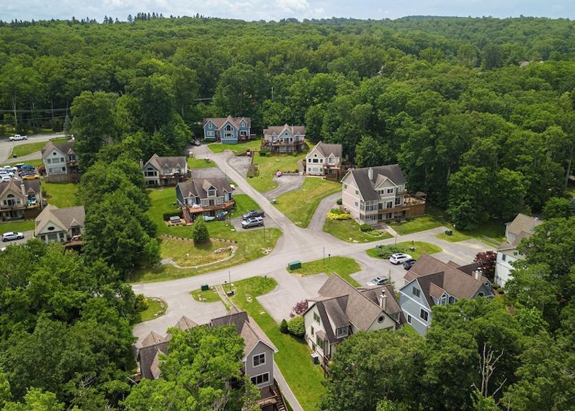 Tennessee Oakland Exterior Detail