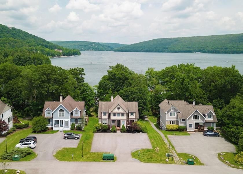 Tennessee Oakland Exterior Detail