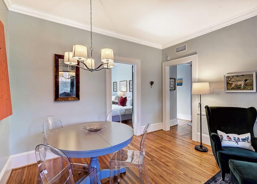 Michigan Charlotte In-Room Dining