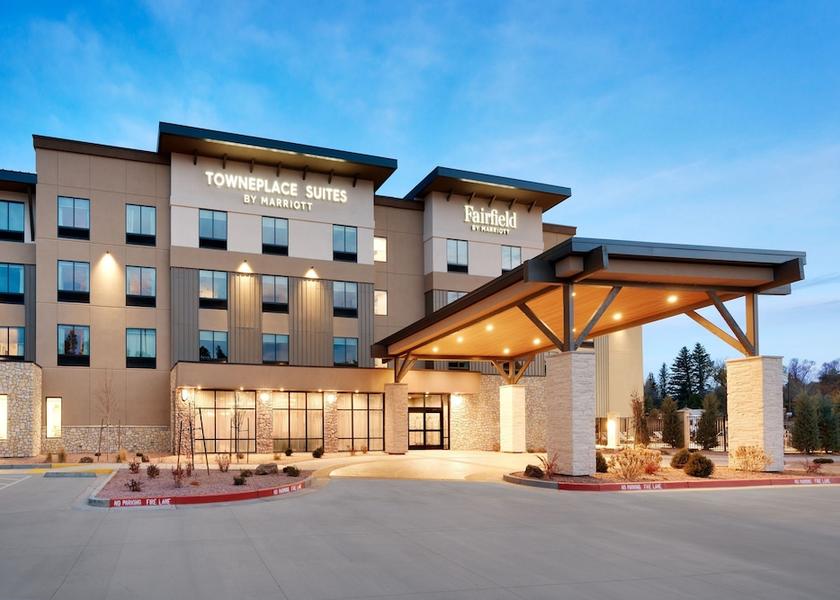 Arizona Show Low Exterior Detail