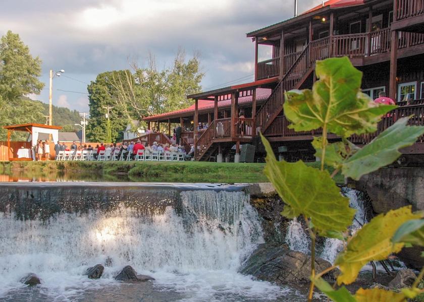 Virginia Damascus Reception