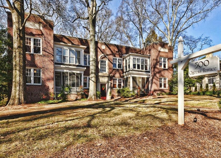 Michigan Charlotte Exterior Detail