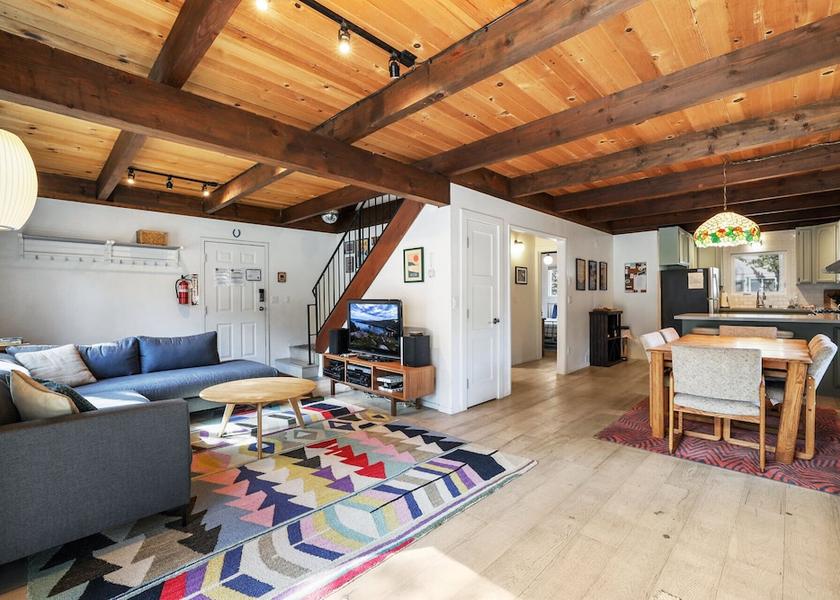 California South Lake Tahoe Living Area