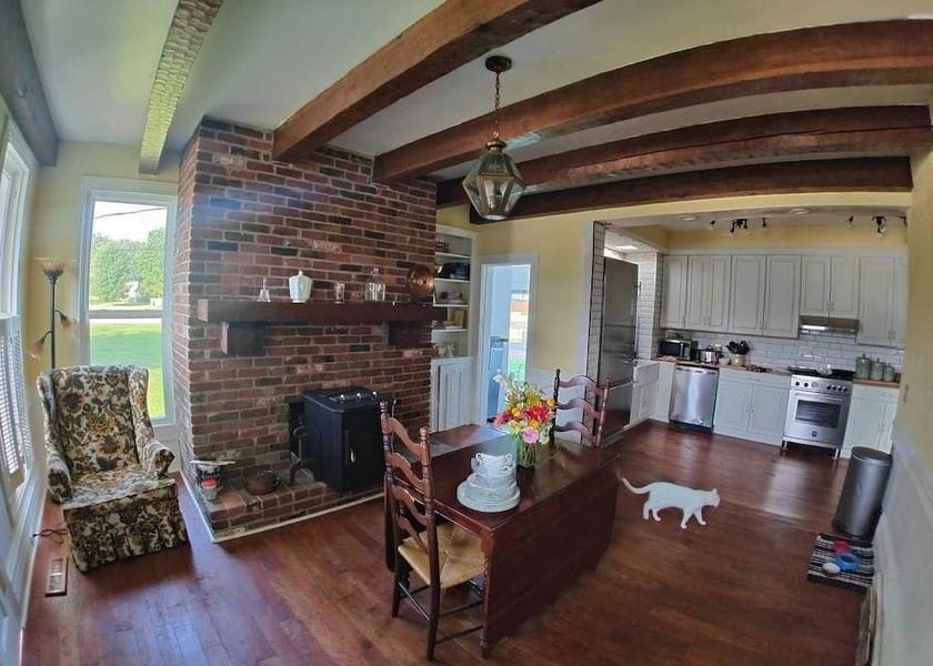 Kentucky Burkesville Shared kitchen facilities