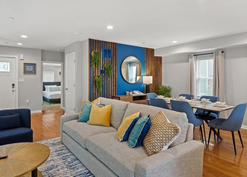 Maryland Glen Burnie Room