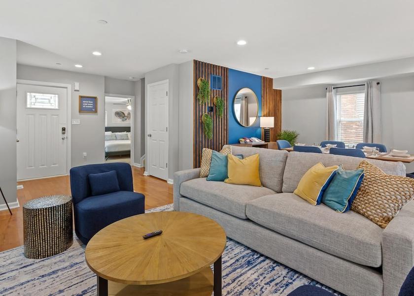 Maryland Glen Burnie Room