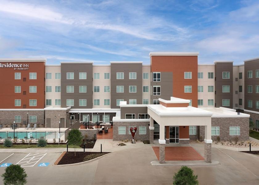 Texas Grand Prairie Exterior Detail