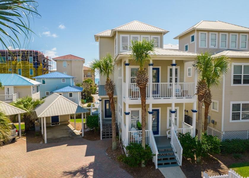 Florida Miramar Beach Exterior Detail