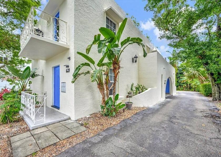 Florida Wilton Manors Room