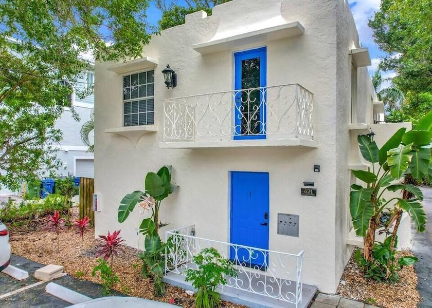 Florida Wilton Manors Room