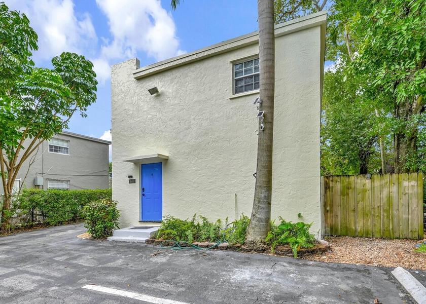 Florida Wilton Manors Room