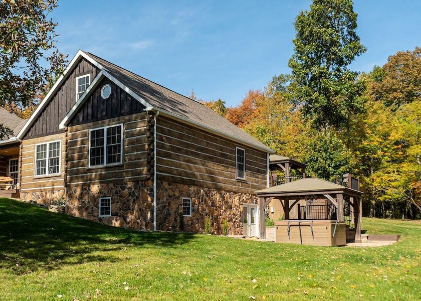 Tennessee Oakland Exterior Detail