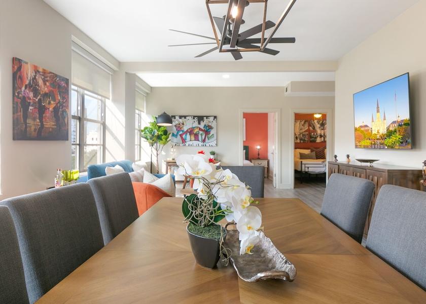 Louisiana New Orleans In-Room Dining