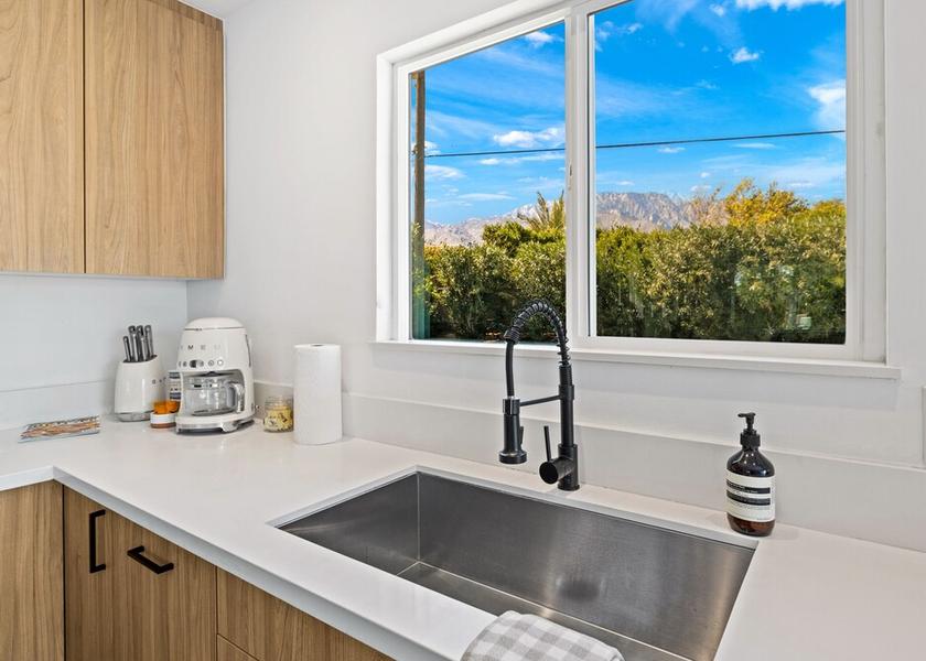 California Palm Springs Kitchen