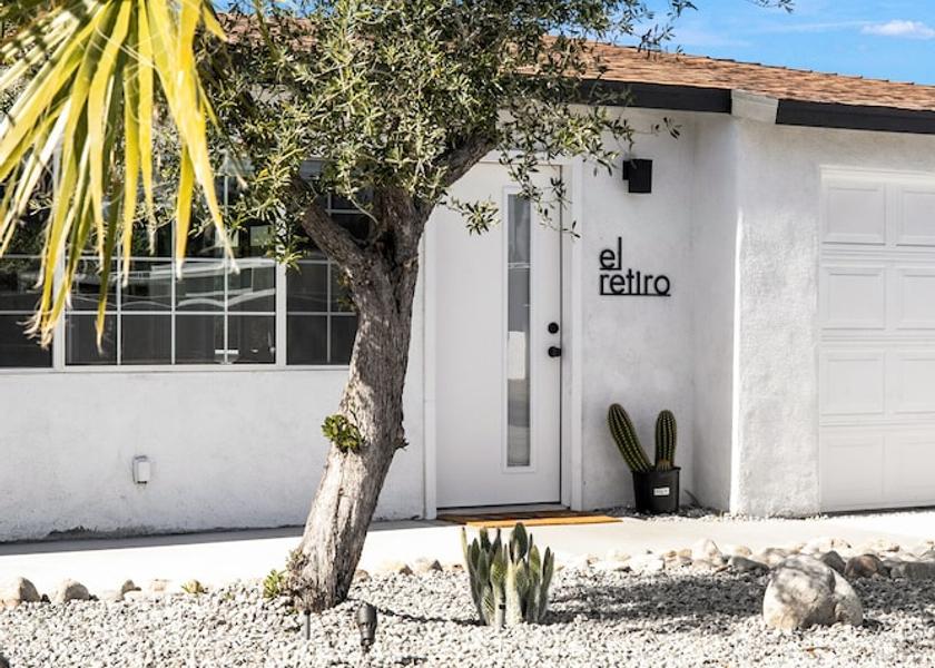 California Palm Springs Facade