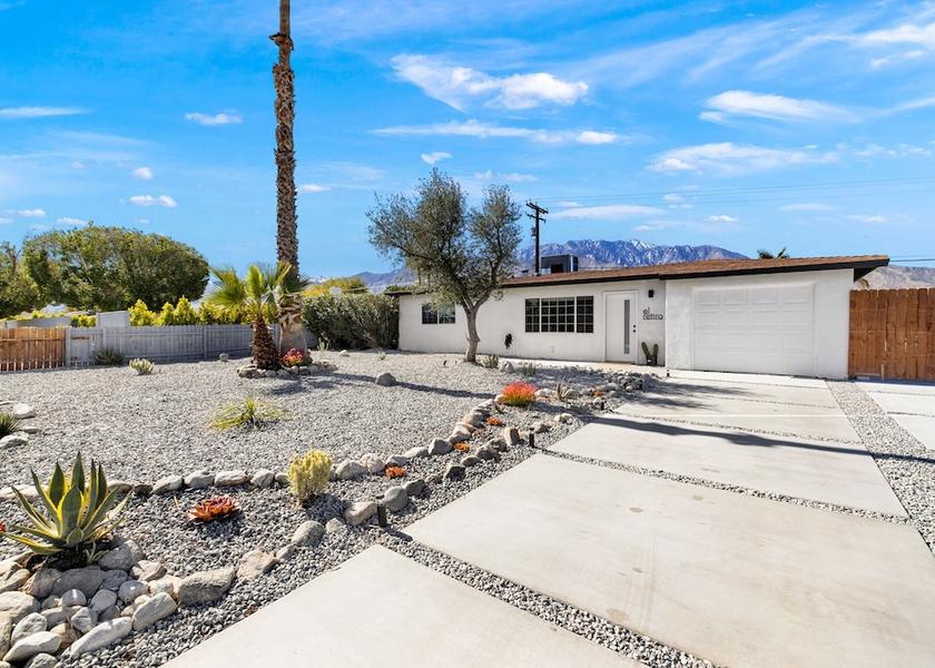 California Palm Springs Facade