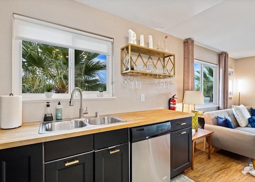 California Palm Springs Kitchen