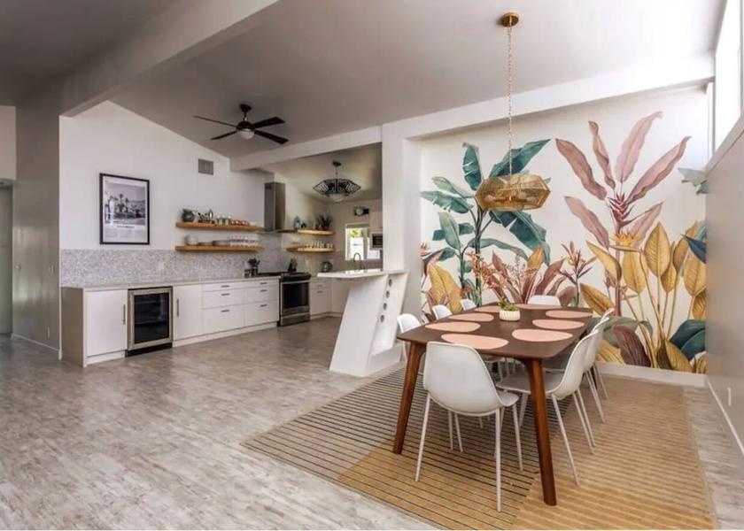 California Palm Springs Interior Entrance