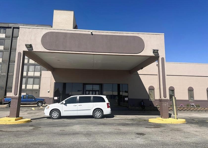 Iowa Cedar Rapids Facade