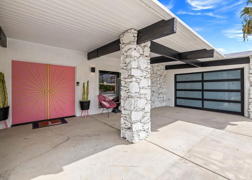 California Palm Springs Facade