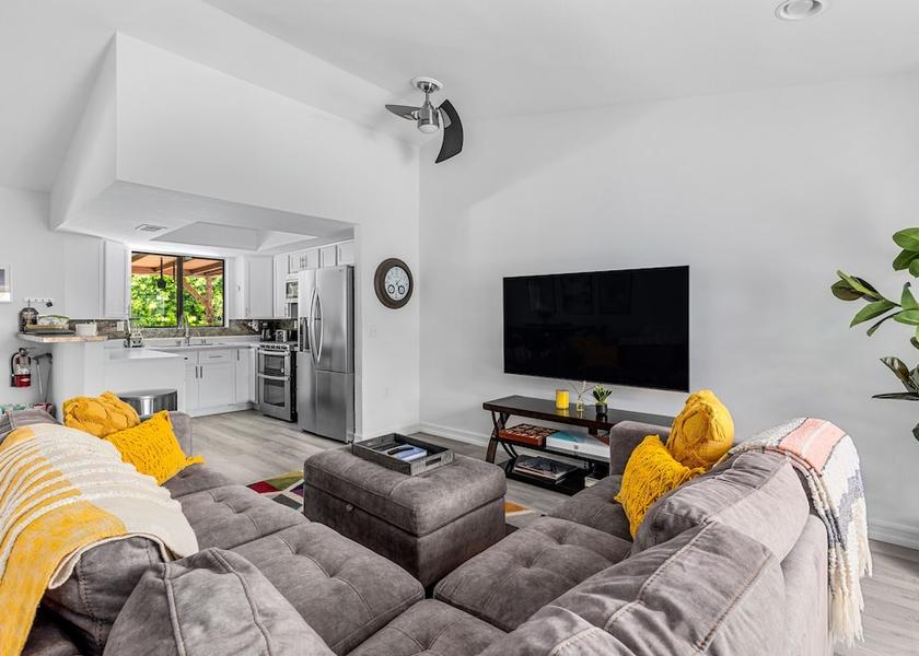 California Palm Springs Living Area