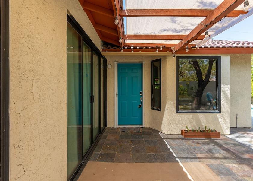 California Palm Springs Exterior Detail