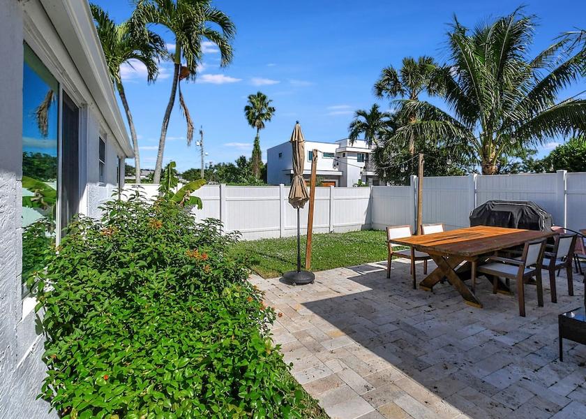 Florida Delray Beach Property Grounds