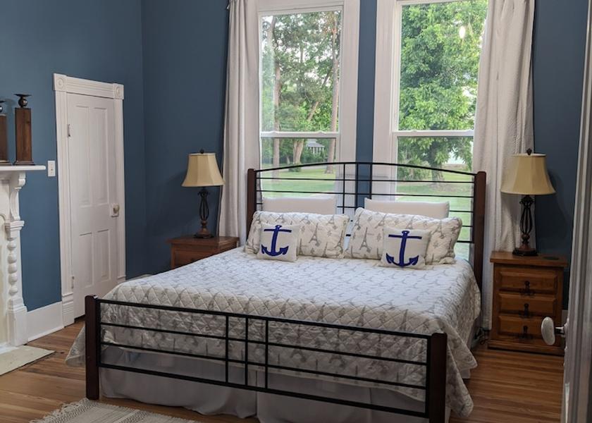 Georgia Richland Room