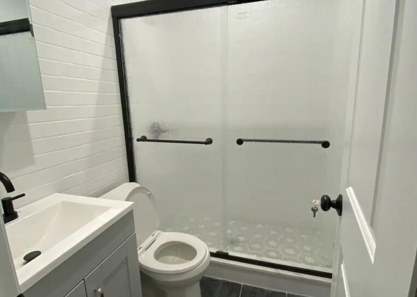 New York Staten Island Bathroom
