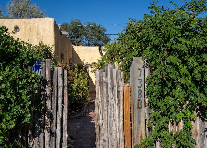 New Mexico Santa Fe Property Grounds