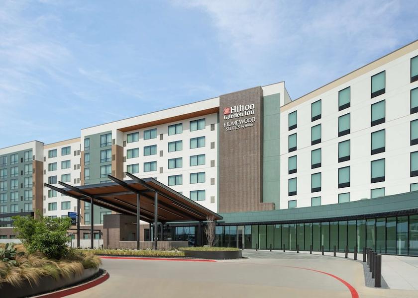 Texas Grand Prairie Exterior Detail