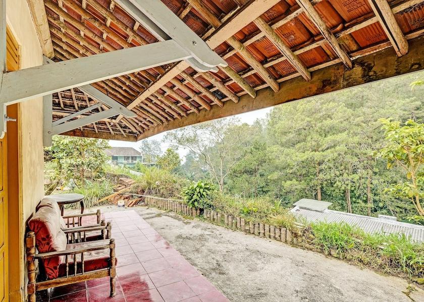 Central Java Getasan Lobby